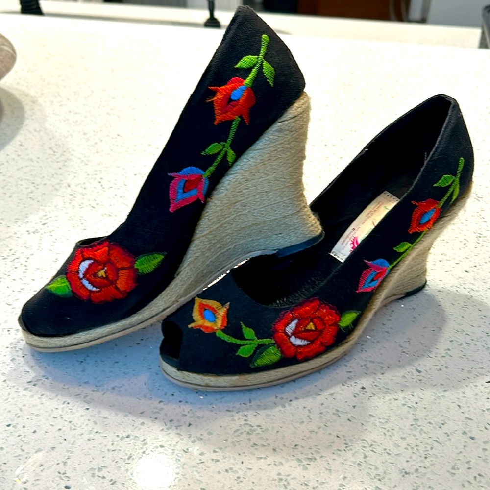 Handmade embroidered shoes from Mexico City